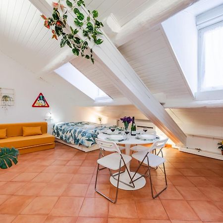 The White Jungle - San Babila Attic Apartment Milan Exterior photo