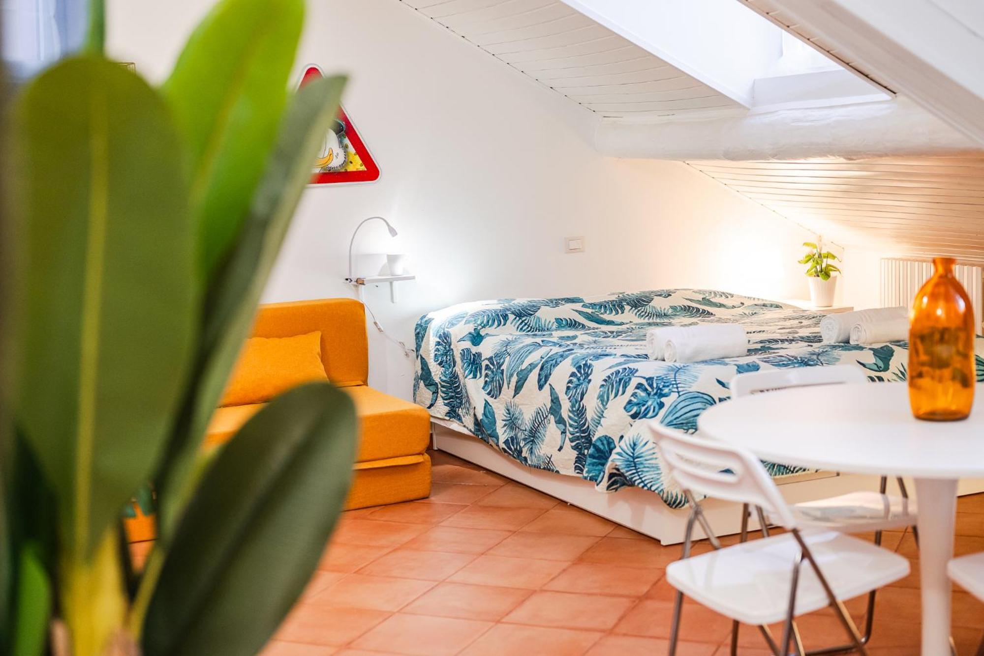 The White Jungle - San Babila Attic Apartment Milan Exterior photo