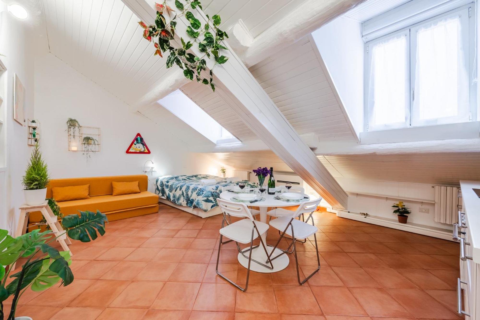 The White Jungle - San Babila Attic Apartment Milan Exterior photo